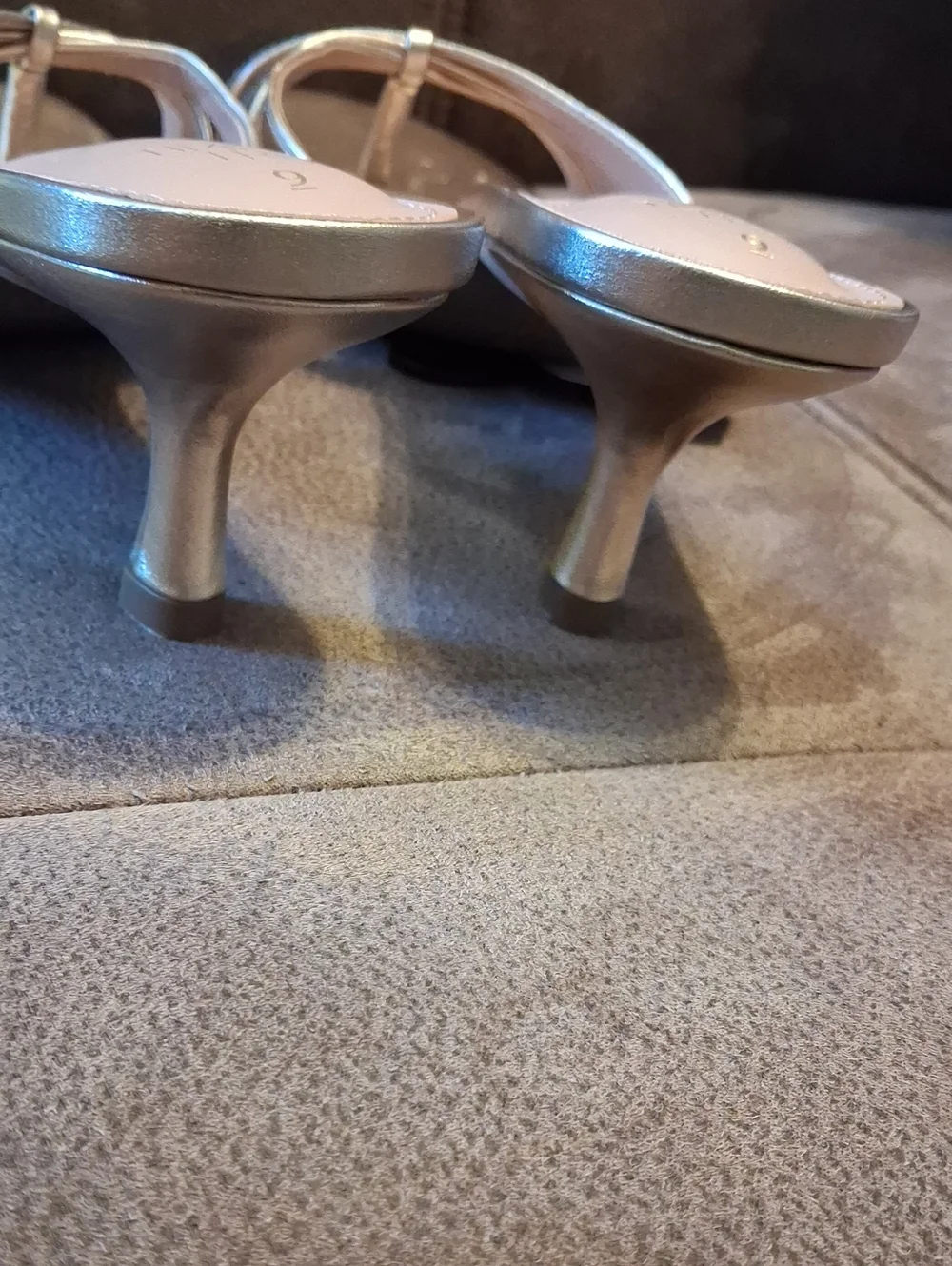 Time And Tru Metallic Gold Women’s Slide Kitten Heel Sandals - Size 9